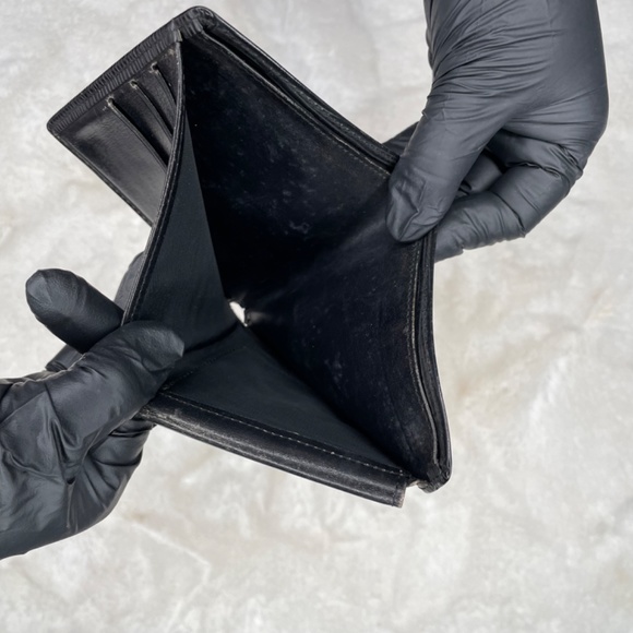 LOUIS VUITTON MENS WALLET - Picture 6 of 12